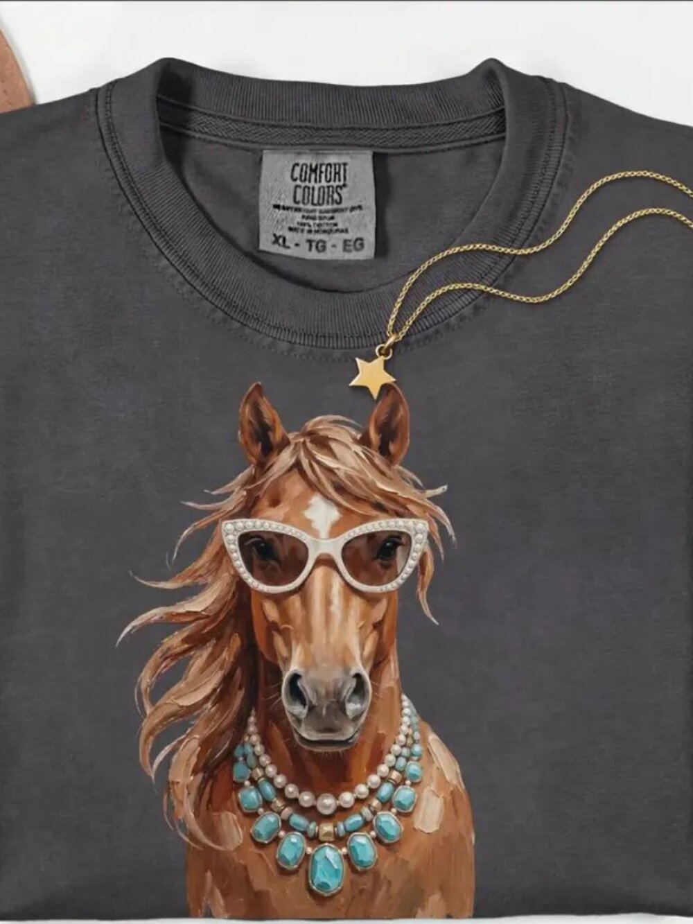 500BRT - NWOT (NEW) Glam Horse Sunglasses & Turquoise Graphic Tee (Pepper Color)